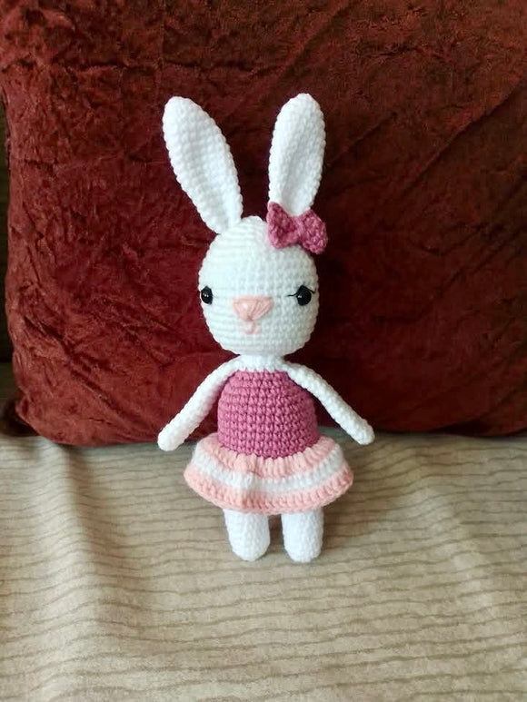El Örgüsü Amigurumi Tavşanlar